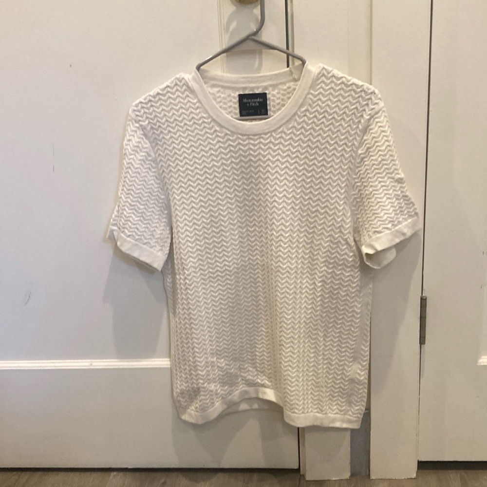 Abercrombie & Fitch White Short Sleeve Tee